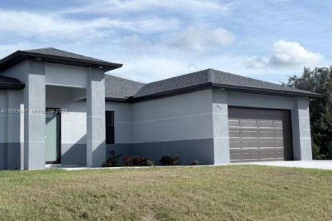 Villa ou maison à vendre à Lehigh Acres, Floride: 4 chambres № 1987445 - photo 7