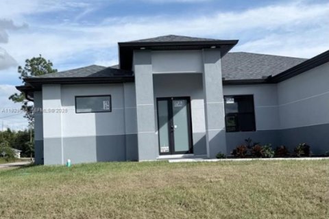 Villa ou maison à vendre à Lehigh Acres, Floride: 4 chambres № 1987445 - photo 5