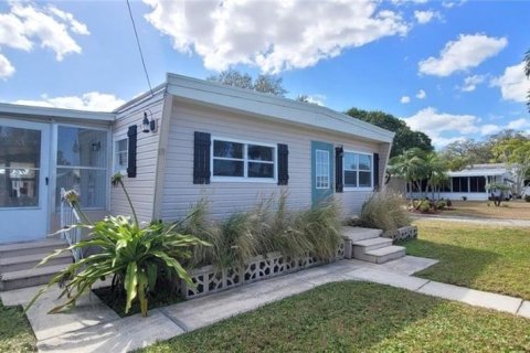 House in Palmetto, Florida 2 bedrooms, 92.9 sq.m. № 1884125 - photo 2