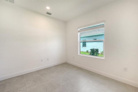 House in Venice, Florida 3 bedrooms, 172.8 sq.m. № 2204973 - photo 22