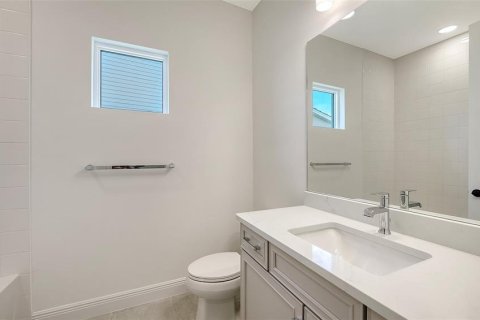 House in Venice, Florida 3 bedrooms, 172.8 sq.m. № 2204973 - photo 29