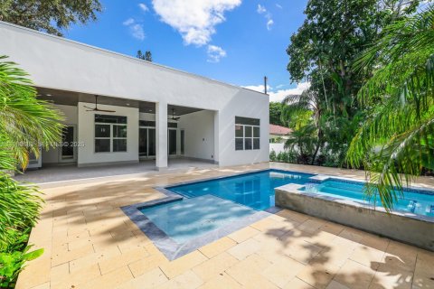 Купить виллу или дом в Бискейн-Парк, Флорида 4 спальни, 268.21м2, № 2043458 - фото 5