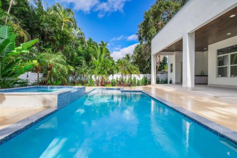 Купить виллу или дом в Бискейн-Парк, Флорида 4 спальни, 268.21м2, № 2043458 - фото 9