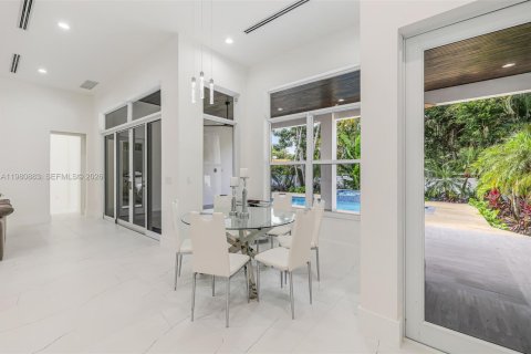 Купить виллу или дом в Бискейн-Парк, Флорида 4 спальни, 268.21м2, № 2043458 - фото 28