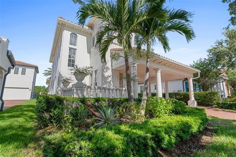 House in Tampa, Florida 4 bedrooms, 324.79 sq.m. № 1835220 - photo 3