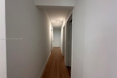 Villa ou maison à louer à Coral Gables, Floride: 4 chambres, 185.8 m2 № 2281018 - photo 20