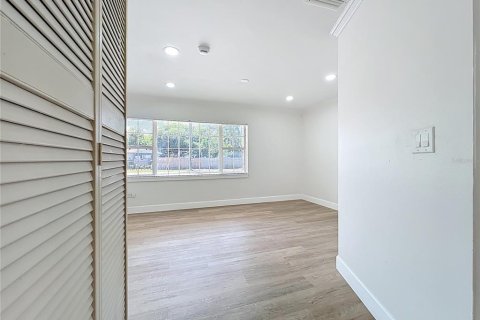Снять в аренду коммерческую недвижимость в Лонгвуд, Флорида 214.42м2, № 1858047 - фото 26