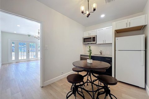 Снять в аренду коммерческую недвижимость в Лонгвуд, Флорида 214.42м2, № 1858047 - фото 15