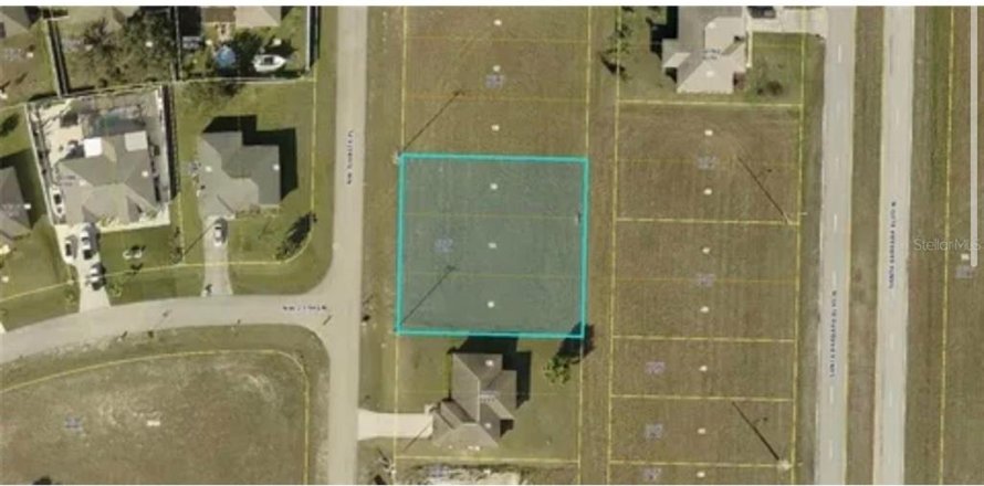 Land in Cape Coral, Florida № 2214904
