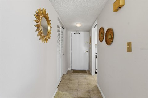 Copropriété à vendre à Clearwater, Floride: 2 chambres, 101.64 m2 № 2208642 - photo 3