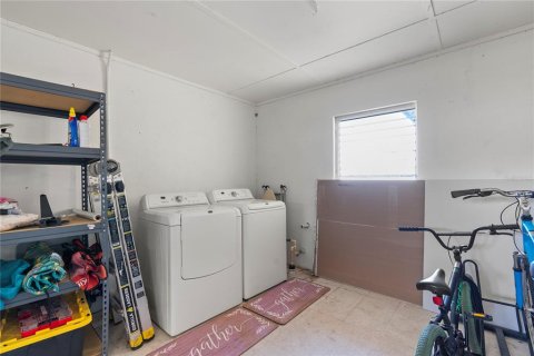 House in Lake Panasoffkee, Florida 2 bedrooms, 157.93 sq.m. № 1539233 - photo 26