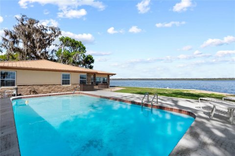 House in Lake Panasoffkee, Florida 2 bedrooms, 157.93 sq.m. № 1539233 - photo 30