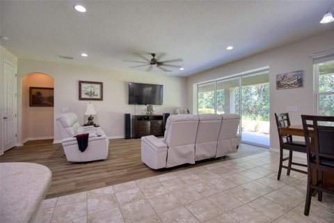 Villa ou maison à vendre à Wesley Chapel, Floride: 6 chambres, 448.72 m2 № 2296303 - photo 15