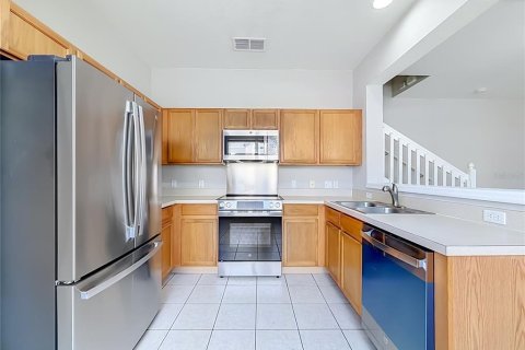 Townhouse in Sanford, Florida 3 bedrooms, 153.01 sq.m. № 2384319 - photo 9