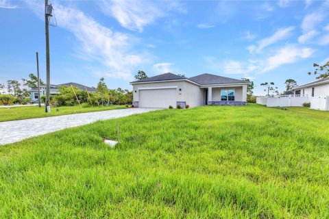 Villa ou maison à vendre à Rotonda, Floride: 3 chambres, 150.04 m2 № 1907896 - photo 6