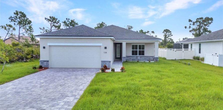 House in Rotonda, Florida 3 bedrooms, 150.04 sq.m. № 1907896