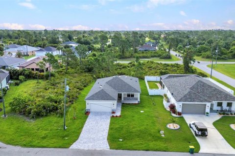 Villa ou maison à vendre à Rotonda, Floride: 3 chambres, 150.04 m2 № 1907896 - photo 28