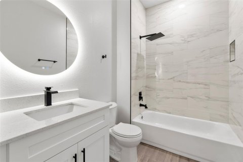 Купить виллу или дом в Даннеллон, Флорида 6 комнат, 153.1м2, № 1572565 - фото 12
