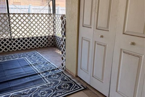 House in Largo, Florida 2 bedrooms, 100.8 sq.m. № 1876893 - photo 9