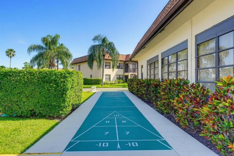 Condo in Lake Worth, Florida, 2 bedrooms № 2083940 - photo 20
