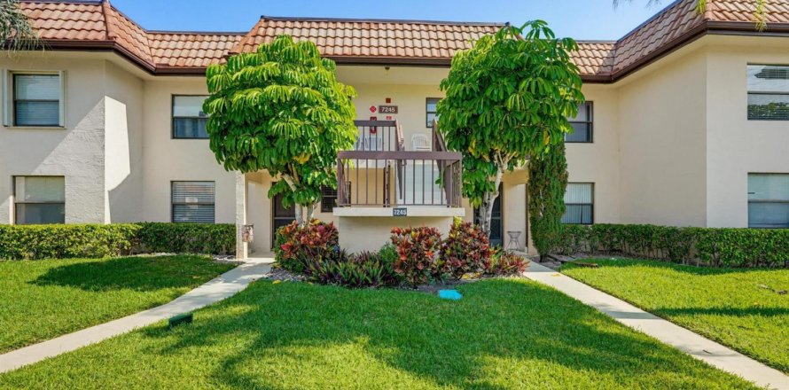 Condo in Lake Worth, Florida, 2 bedrooms № 2083940