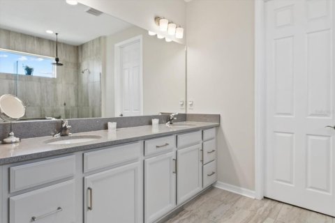 Villa ou maison à vendre à Bradenton, Floride: 4 chambres, 257.8 m2 № 2226479 - photo 16