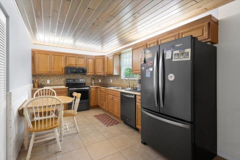 Villa ou maison à vendre à St. Lucie, Floride: 3 chambres, 156.63 m2 № 2181856 - photo 8
