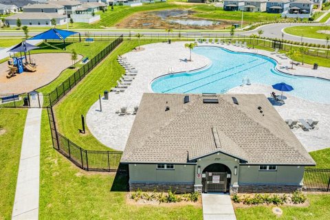 House in ASTONIA in Davenport, Florida 3 bedrooms, 144.46 sq.m. № 2208928 - photo 27