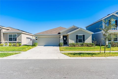 House in ASTONIA in Davenport, Florida 3 bedrooms, 144.46 sq.m. № 2208928