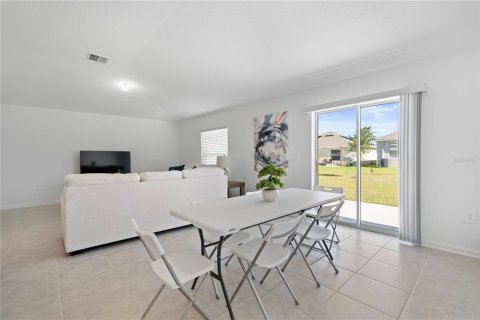 House in ASTONIA in Davenport, Florida 3 bedrooms, 144.46 sq.m. № 2208928 - photo 21