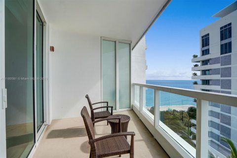 Condominio en venta en Miami Beach, Florida, 49.98 m2 № 1860419 - foto 13