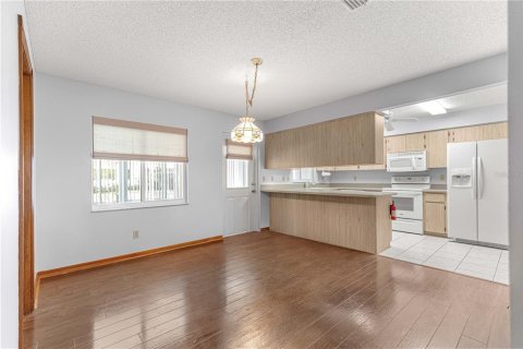 Casa en venta en Ocala, Florida, 2 dormitorios, 160.07 m2 № 2238010 - foto 8
