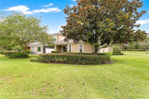 Townhouse in Sorrento, Florida 3 bedrooms, 140.19 sq.m. № 2151113 - photo 30
