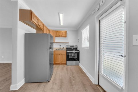 Купить кондоминиум в Винтер-Парк, Флорида 3 комнаты, 54.07м2, № 2147483 - фото 2