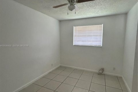 Appartement à louer à Fort Lauderdale, Floride: 1 chambre, 243.78 m2 № 2084370 - photo 5