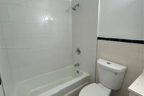 Appartement à louer à Fort Lauderdale, Floride: 1 chambre, 243.78 m2 № 2084370 - photo 6