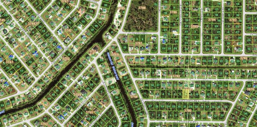 Land in Port Charlotte, Florida № 2162466