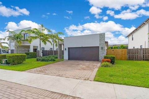 Casa en venta en Miami, Florida, 3 dormitorios, 178.37 m2 № 1836252 - foto 2