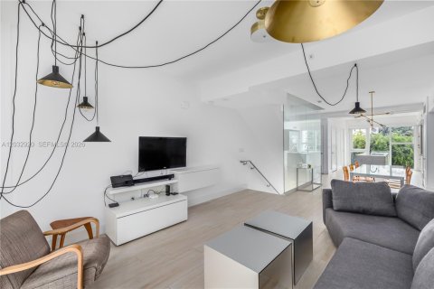 Купить кондоминиум в Майами, Флорида 2 спальни, 166.67м2, № 2154074 - фото 13