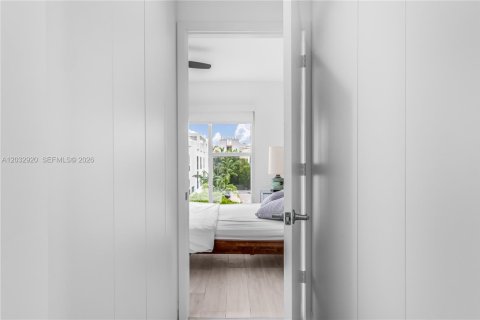 Купить кондоминиум в Майами, Флорида 2 спальни, 166.67м2, № 2154074 - фото 15