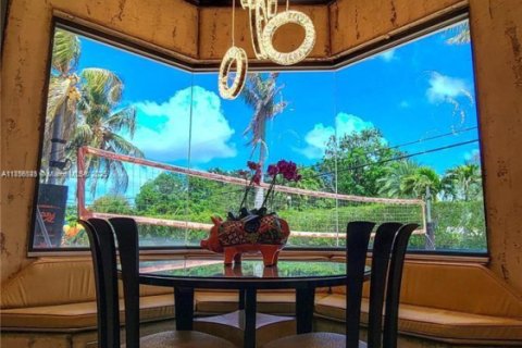 Casa en venta en Davie, Florida, 6 dormitorios, 425.49 m2 № 1978354 - foto 10