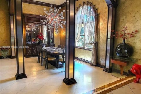 Casa en venta en Davie, Florida, 6 dormitorios, 425.49 m2 № 1978354 - foto 8