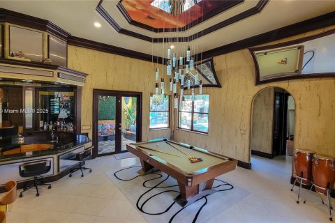 Casa en venta en Davie, Florida, 6 dormitorios, 425.49 m2 № 1978354 - foto 14