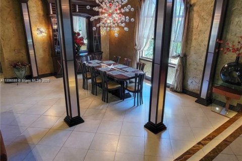 Casa en venta en Davie, Florida, 6 dormitorios, 425.49 m2 № 1978354 - foto 7