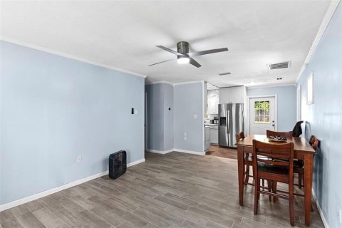 House in Orlando, Florida 3 bedrooms, 94.95 sq.m. № 1856256 - photo 7