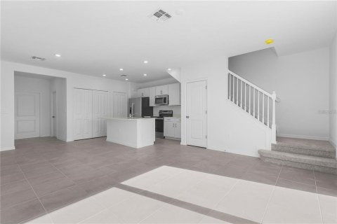 Townhouse in Bradenton, Florida 3 bedrooms, 125.6 sq.m. № 1866125 - photo 9