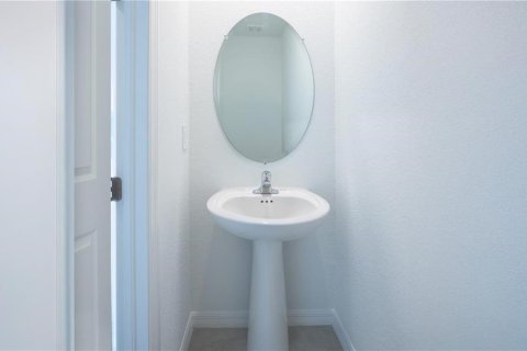 Townhouse in Bradenton, Florida 3 bedrooms, 125.6 sq.m. № 1866125 - photo 4