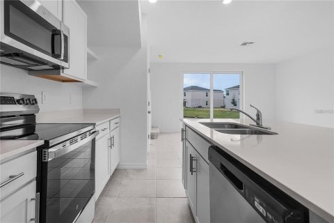 Townhouse in Bradenton, Florida 3 bedrooms, 125.6 sq.m. № 1866125 - photo 10