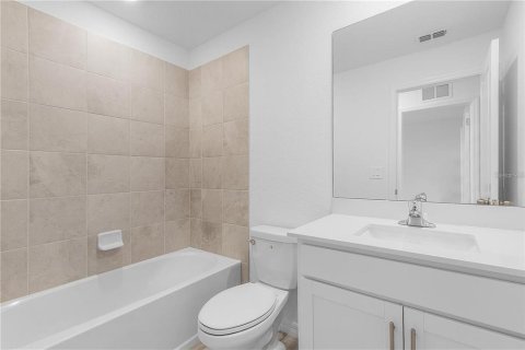 Townhouse in Bradenton, Florida 3 bedrooms, 125.6 sq.m. № 1866125 - photo 13