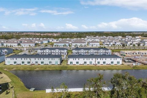 Townhouse in Bradenton, Florida 3 bedrooms, 125.6 sq.m. № 1866125 - photo 26